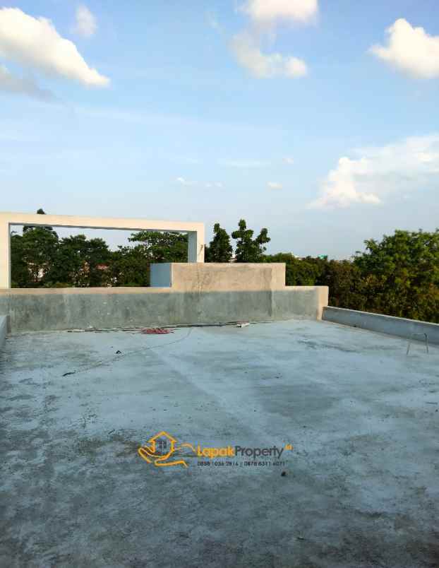 dijual ruko baru 3 5 lantai radin inten jakart timur