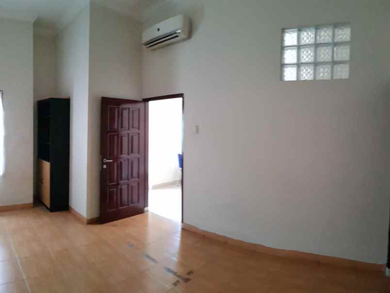 dijual ruko gudang kantor komplek cemara asri jalan