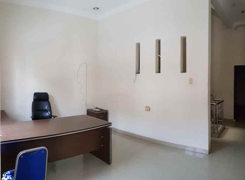 dijual ruko gudang kantor komplek cemara asri jalan