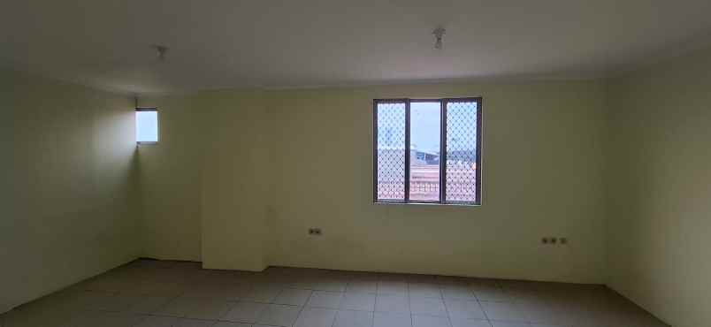 dijual ruko gudang kantor pegangsaan dua