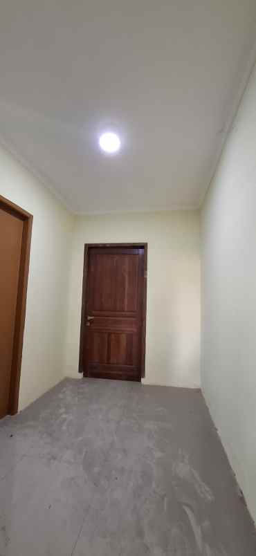 dijual ruko gudang kantor pegangsaan dua