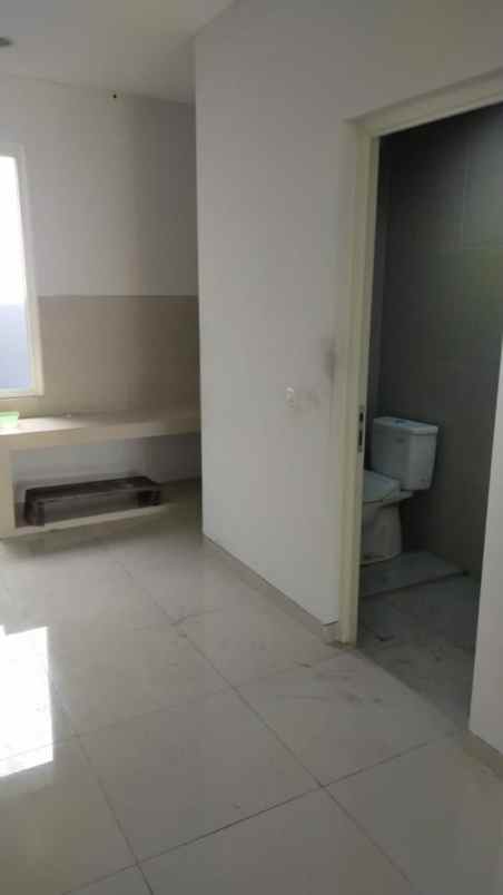 dijual ruko gudang kantor pucang anom