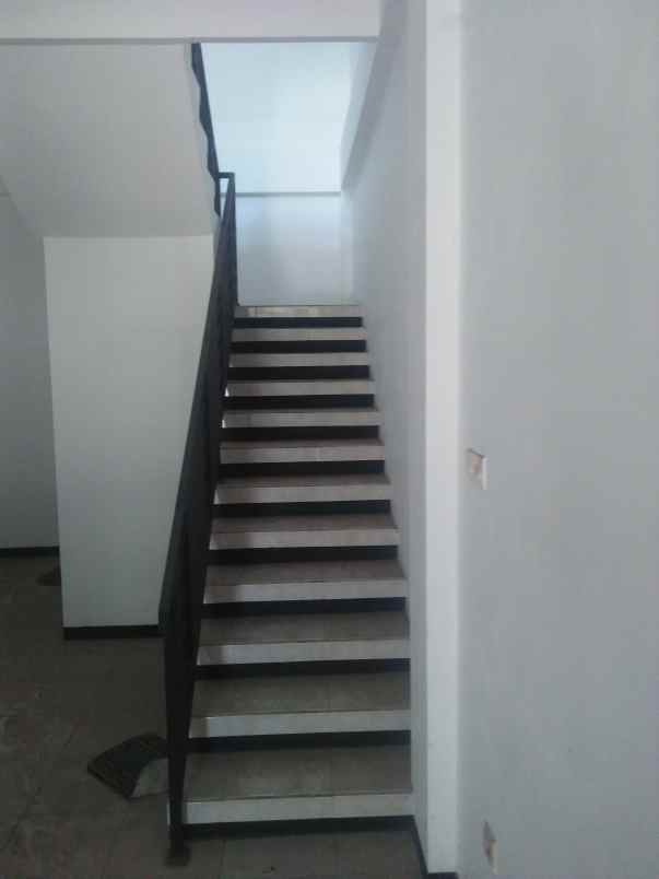 dijual ruko gudang kantor tepi jalan ki hajar