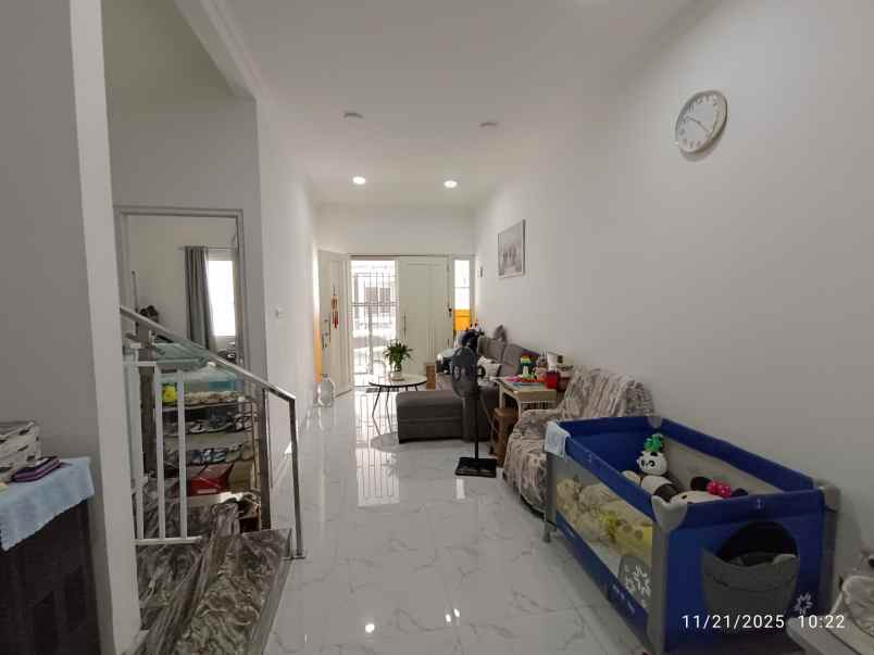 dijual rumah 3 lantai kelapa gading