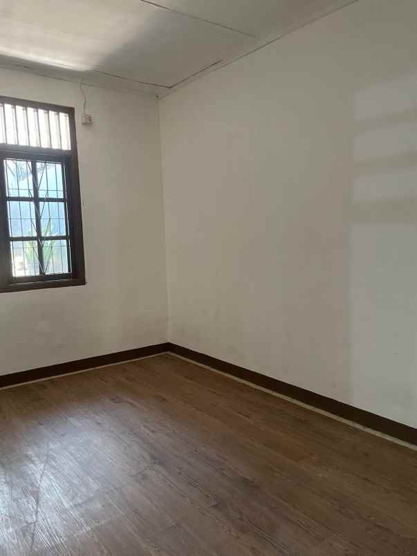 dijual rumah apik 1 lantai di kedaung ciputat