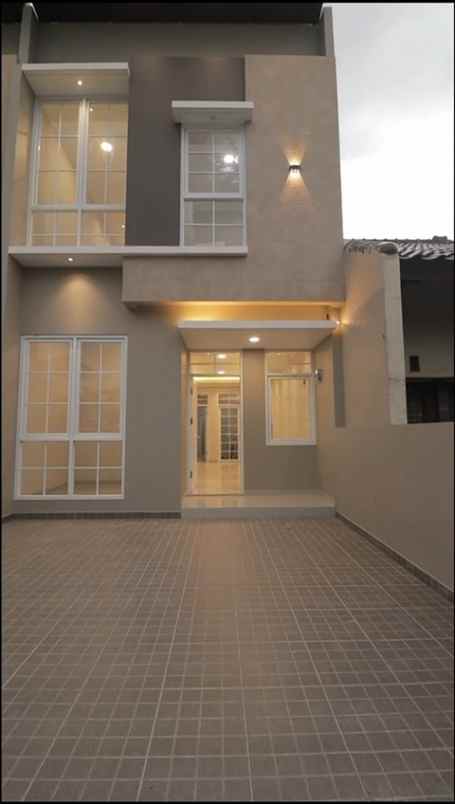 dijual rumah arcamanik