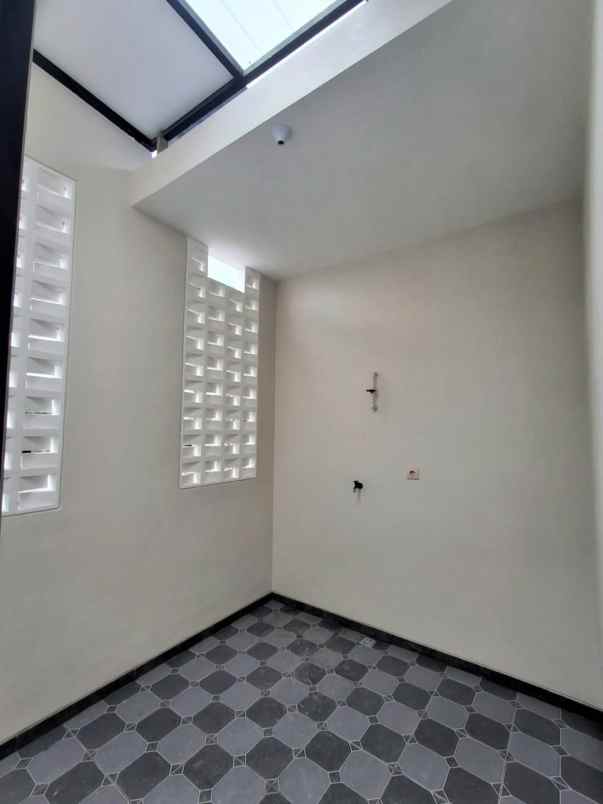 dijual rumah asrikaton