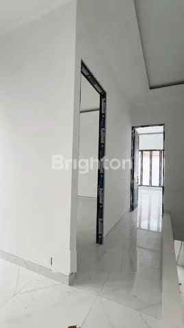 dijual rumah babatan pantai