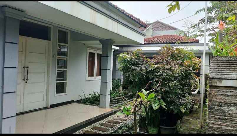 dijual rumah bagus di kemang pratama rawalumbu bekasi