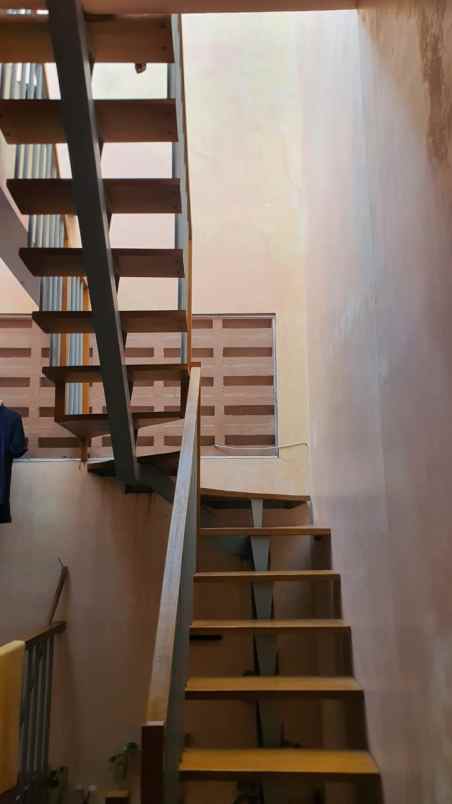 dijual rumah bantengan raya