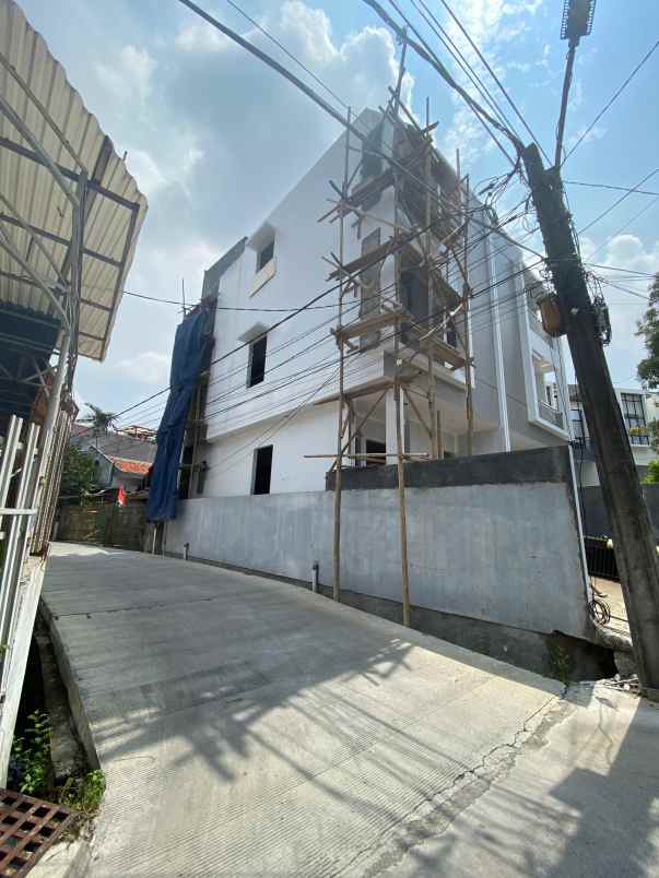 dijual rumah baru di green ville dekat tanjung duren