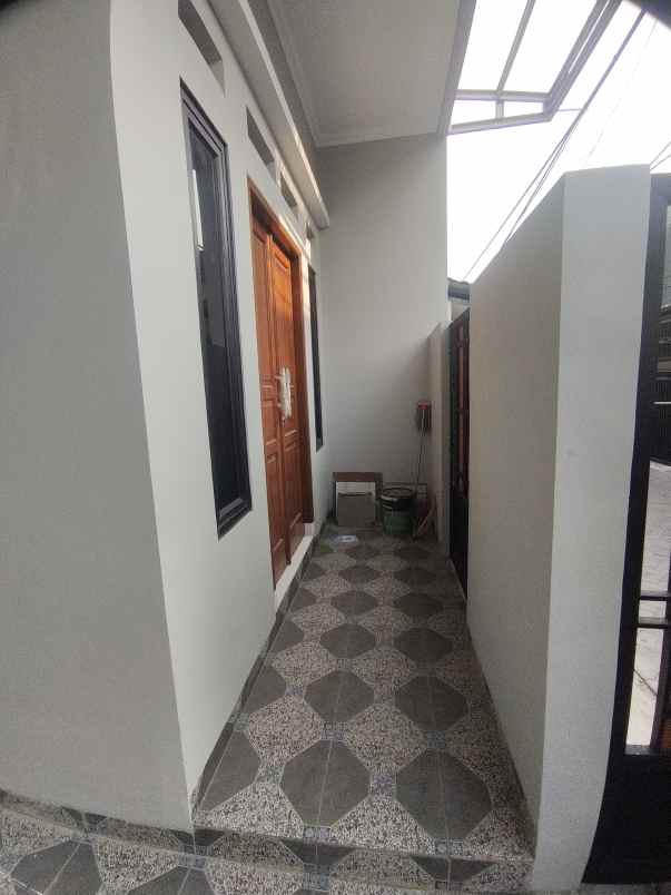 dijual rumah baru poris indah