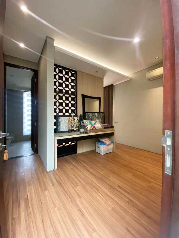 dijual rumah baruk tengah