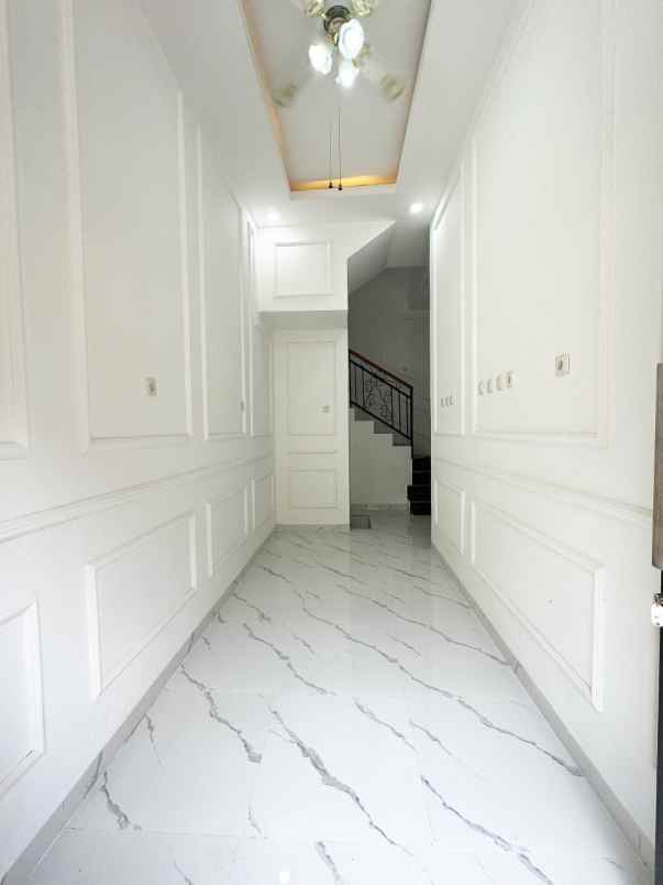 dijual rumah batu ampar kramatjati jaktim