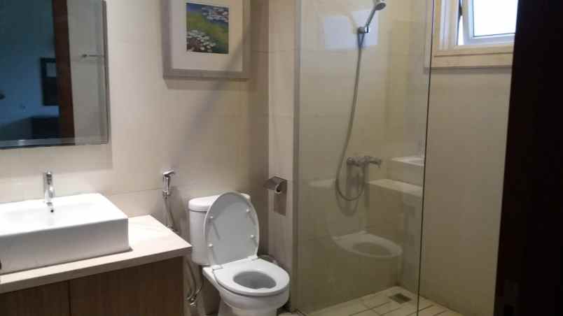 dijual rumah batununggal