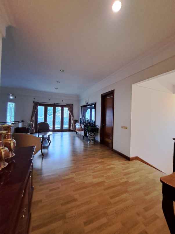 dijual rumah batununggal elok