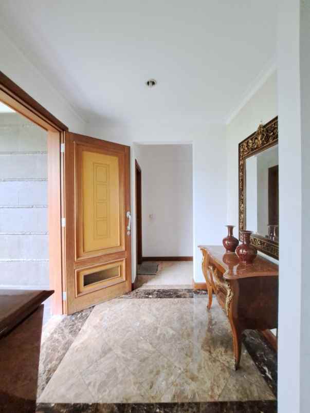 dijual rumah batununggal elok