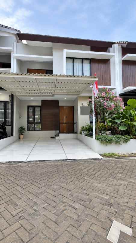dijual rumah bintaro sektor 2