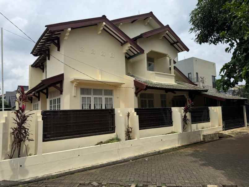 dijual rumah bintaro sektor 2 tangsel