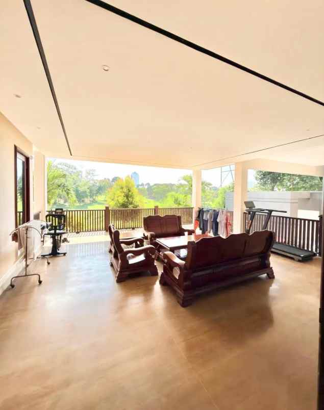 dijual rumah bukit darmo golf