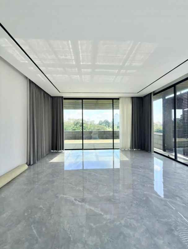 dijual rumah bukit darmo golf