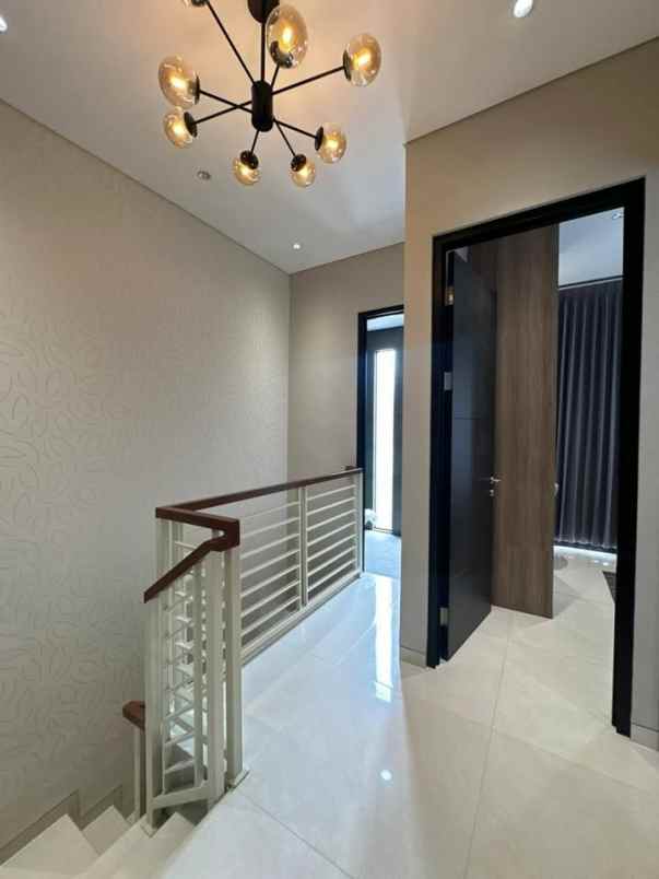 dijual rumah cemorokandang