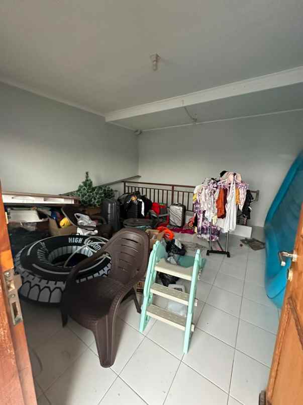 dijual rumah cengkareng indah