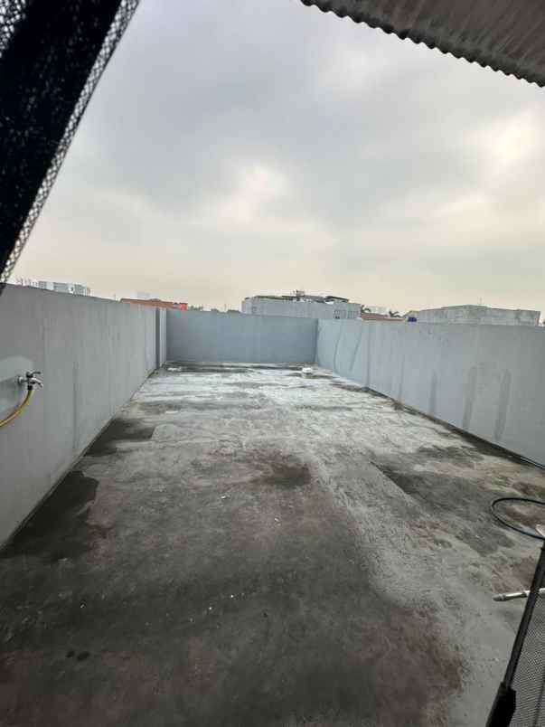 dijual rumah cengkareng indah