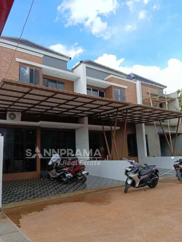 dijual rumah ciangsana