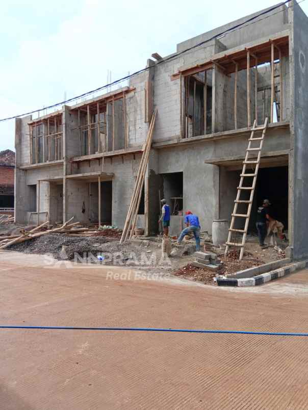 dijual rumah ciangsana