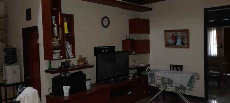 dijual rumah cijagra