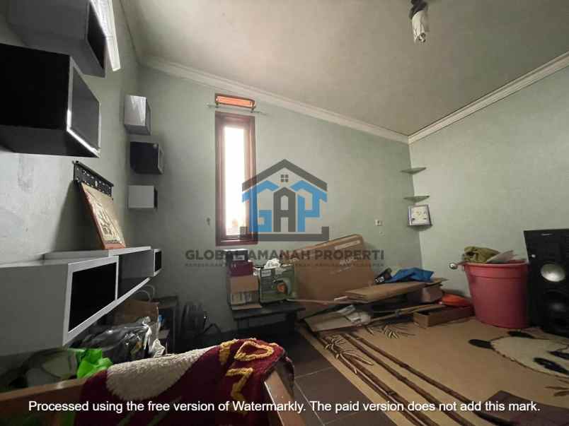 dijual rumah cipageran