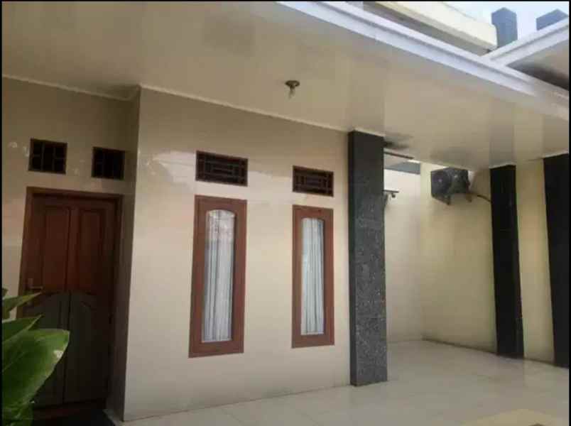 dijual rumah cipayung jakarta timur