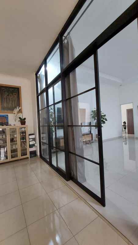 dijual rumah ciputat jombang