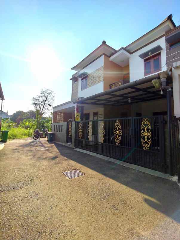 dijual rumah ciracas jakarta timur