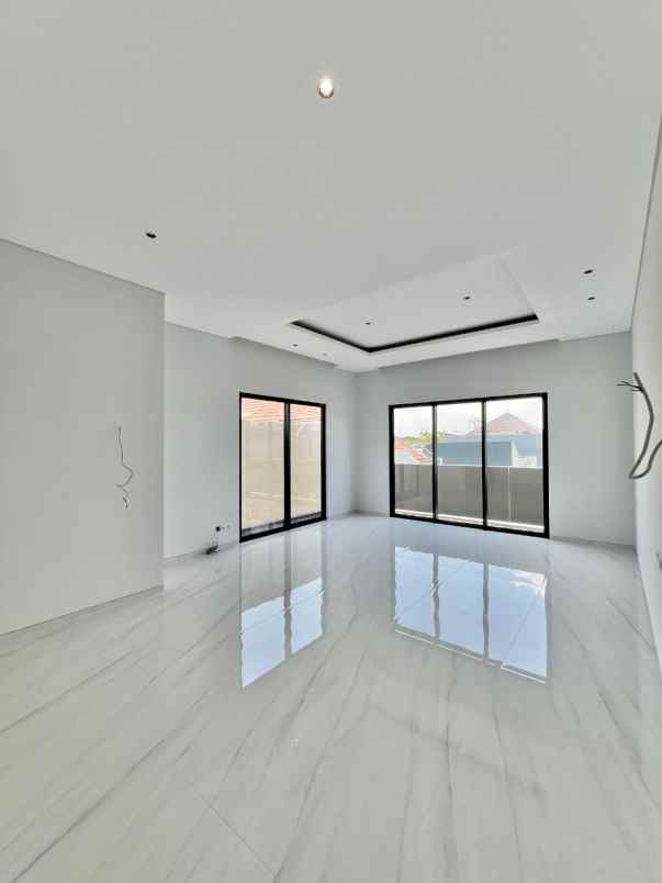 dijual rumah citraland