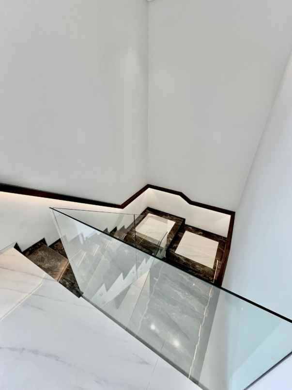 dijual rumah citraland