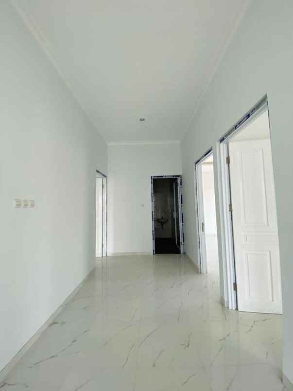dijual rumah citraland bukit palma