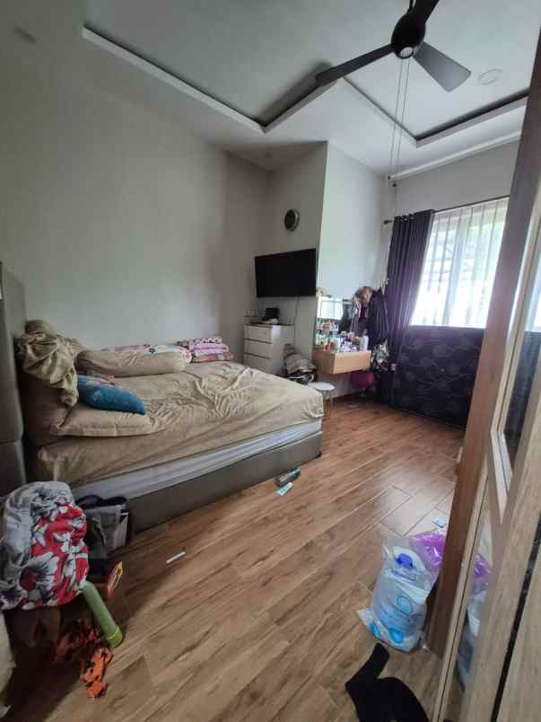 dijual rumah cluster alam suvarna