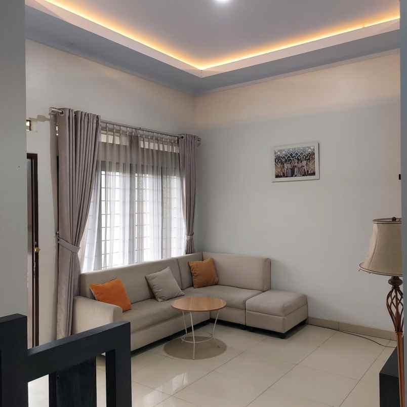 dijual rumah cluster cipageran cimahi