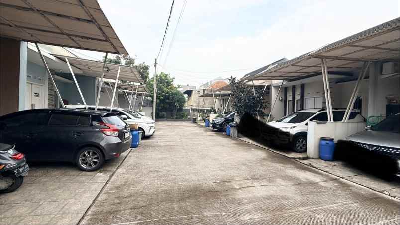 dijual rumah cluster kharisma residence