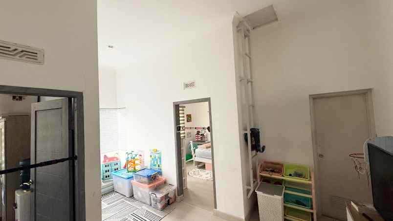 dijual rumah cluster kharisma residence
