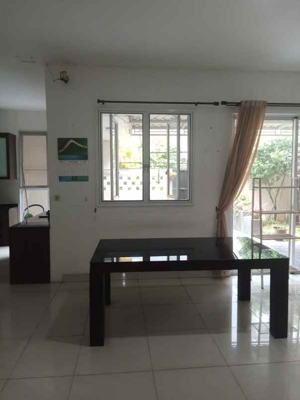 dijual rumah cluster palm spring jgc