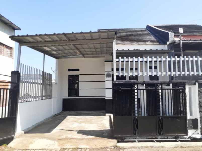 dijual rumah cluster pasirwangi
