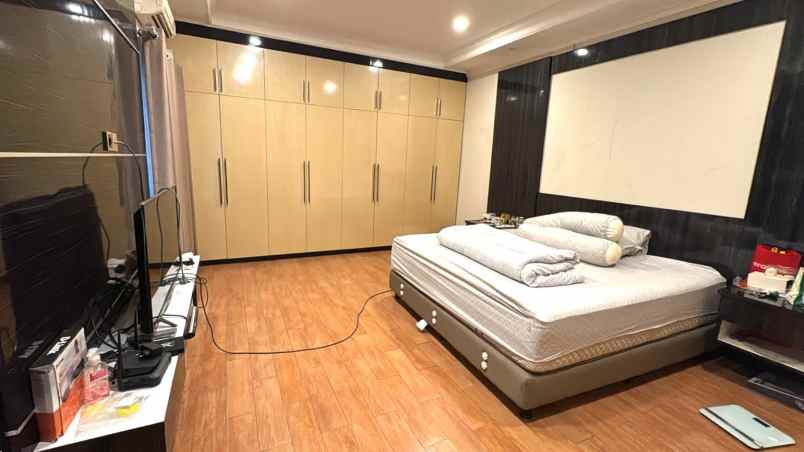 dijual rumah cluster zebrina jgc