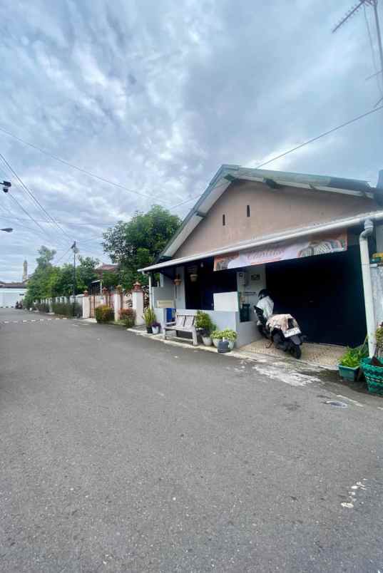 dijual rumah dekat kraton