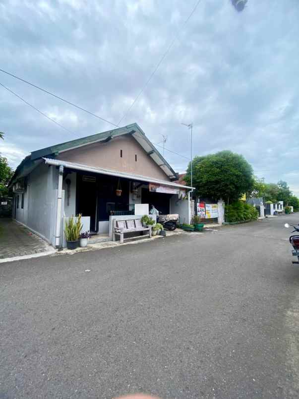dijual rumah dekat kraton
