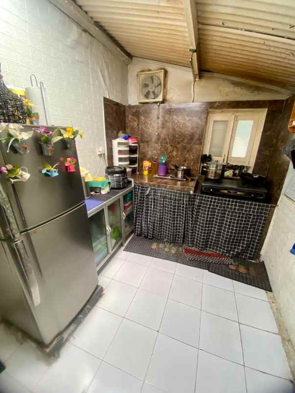 dijual rumah dekat kraton