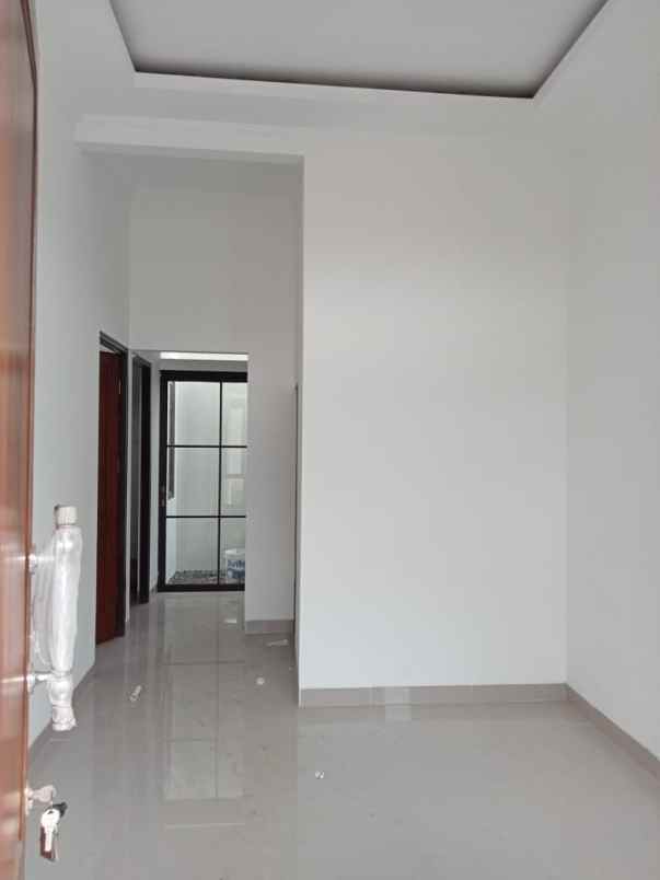 dijual rumah dekat pintu tol bsd pamulang