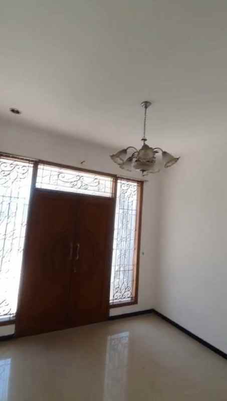 dijual rumah dharmahusada mas
